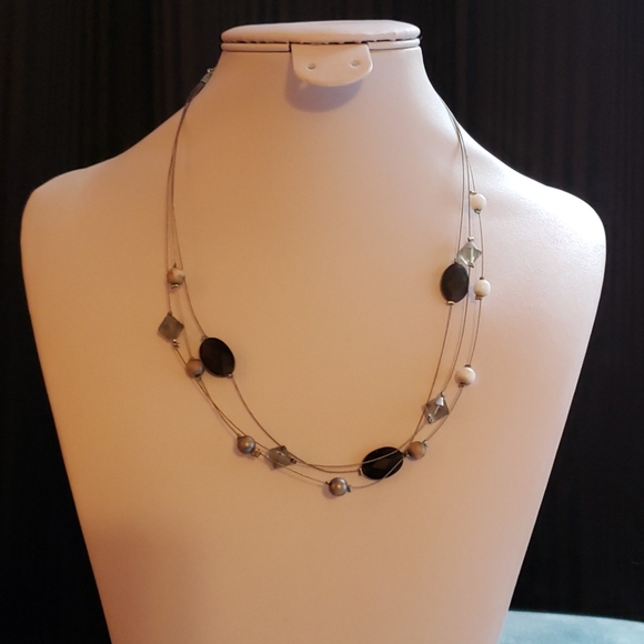 Lia Sophia necklace - Picture 1 of 2